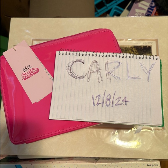 BÉIS x Barbie Pink Travel Case - Picture 4 of 4